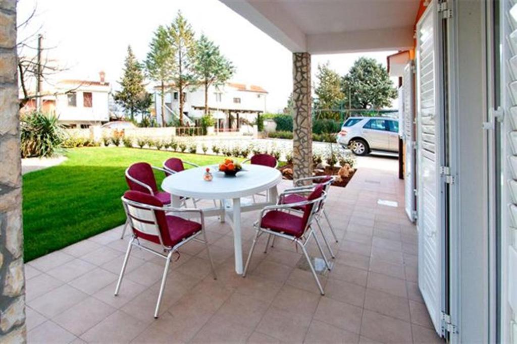 Villa San Malinska Luaran gambar